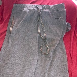 a size m realtree pants they are a light grey and camouflage
